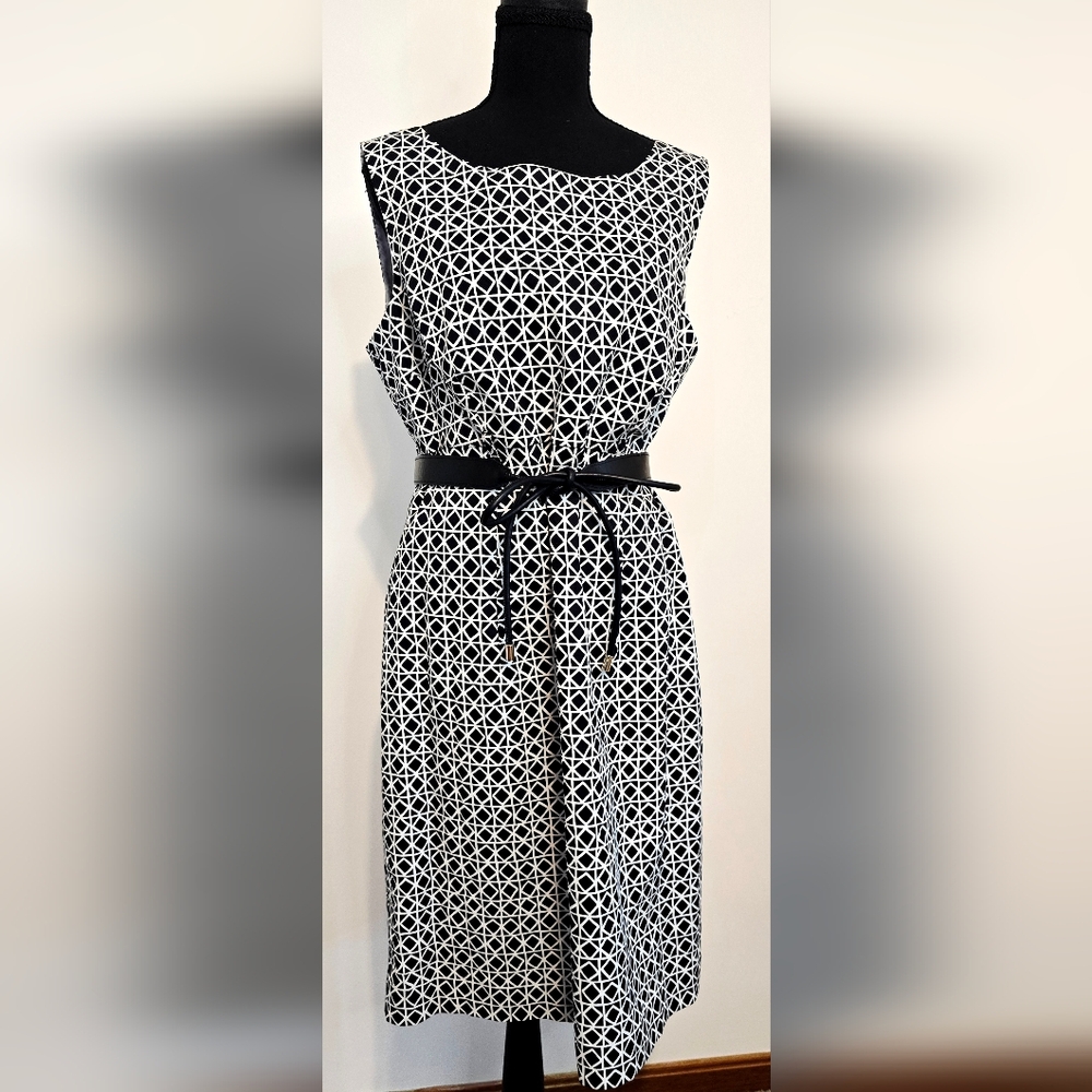 Talbots Petite Black White Geometric Print Dress Sleeveless Belted Size 14